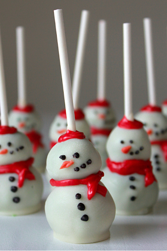 Snowman Cake Pops (Ages 6+)